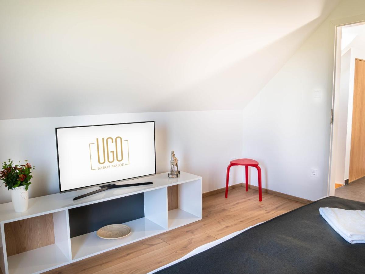 Ugo Apartman Halászi Екстериор снимка