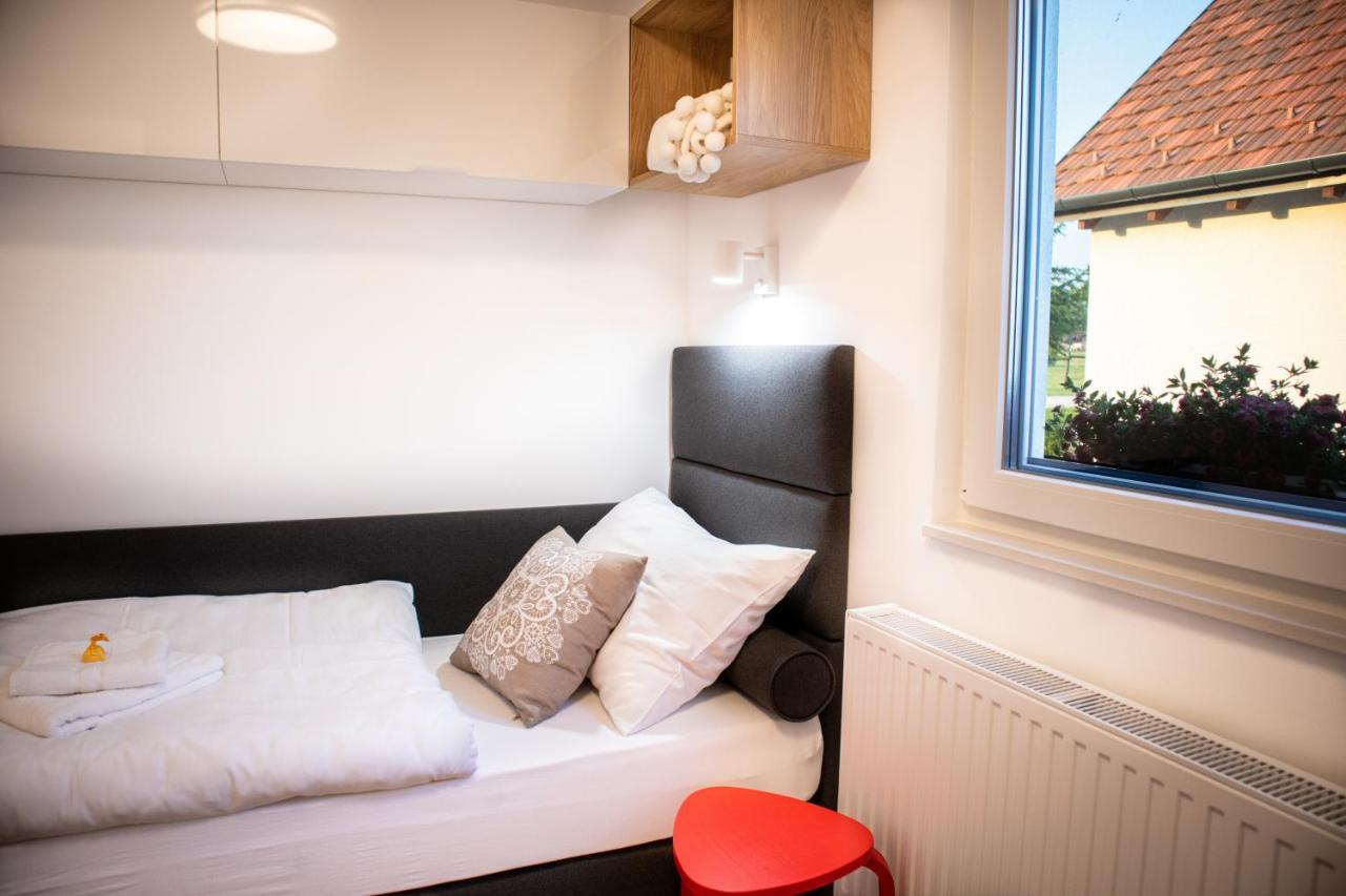 Ugo Apartman Halászi Екстериор снимка