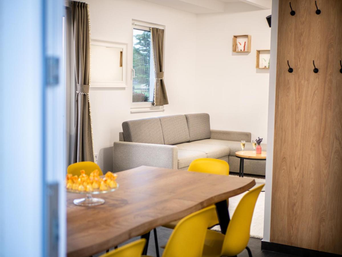 Ugo Apartman Halászi Екстериор снимка
