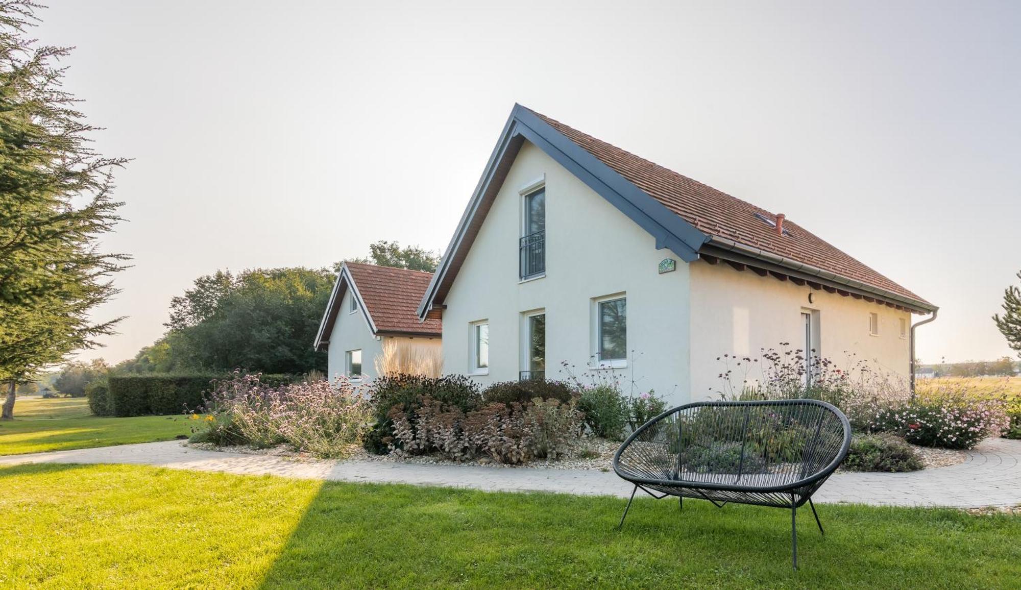 Ugo Apartman Halászi Екстериор снимка